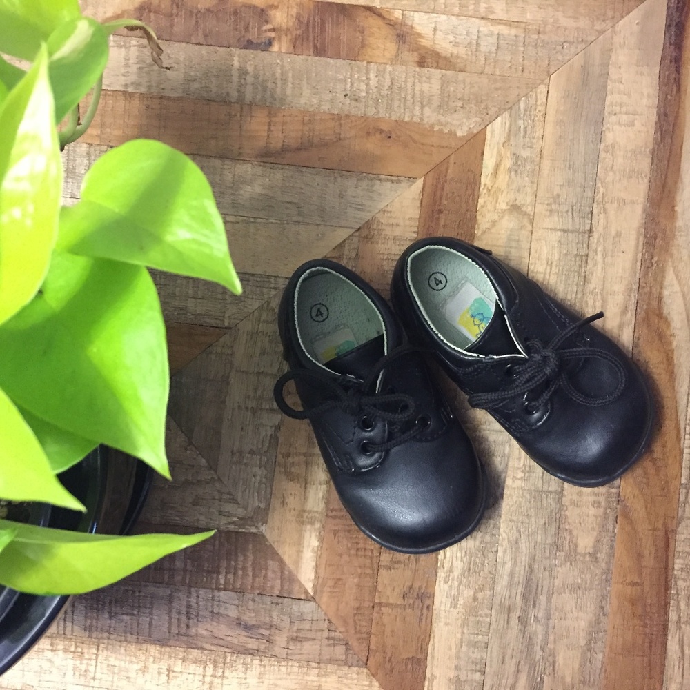 Dress black shoes